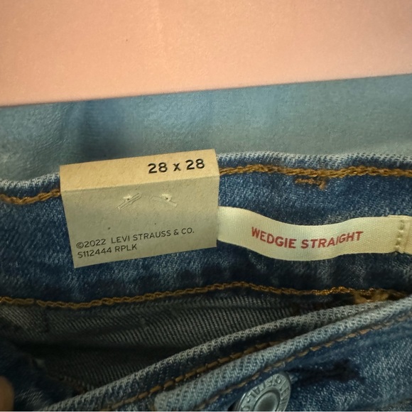 Levi’s wedgie straight high rise new with tags size 28 x 28 - Picture 4 of 6